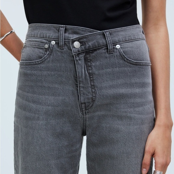 Madewell The '90s Straight Jean in Burwick Wash: Cross-Tab Edition burwick - Picture 5 of 6